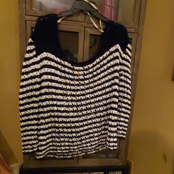 Tommy Girl Crochet Tops - Picture 2 of 8